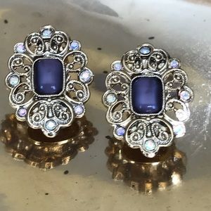 Vintage clip earrings